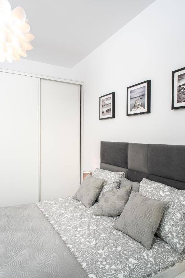 Apartment Sea